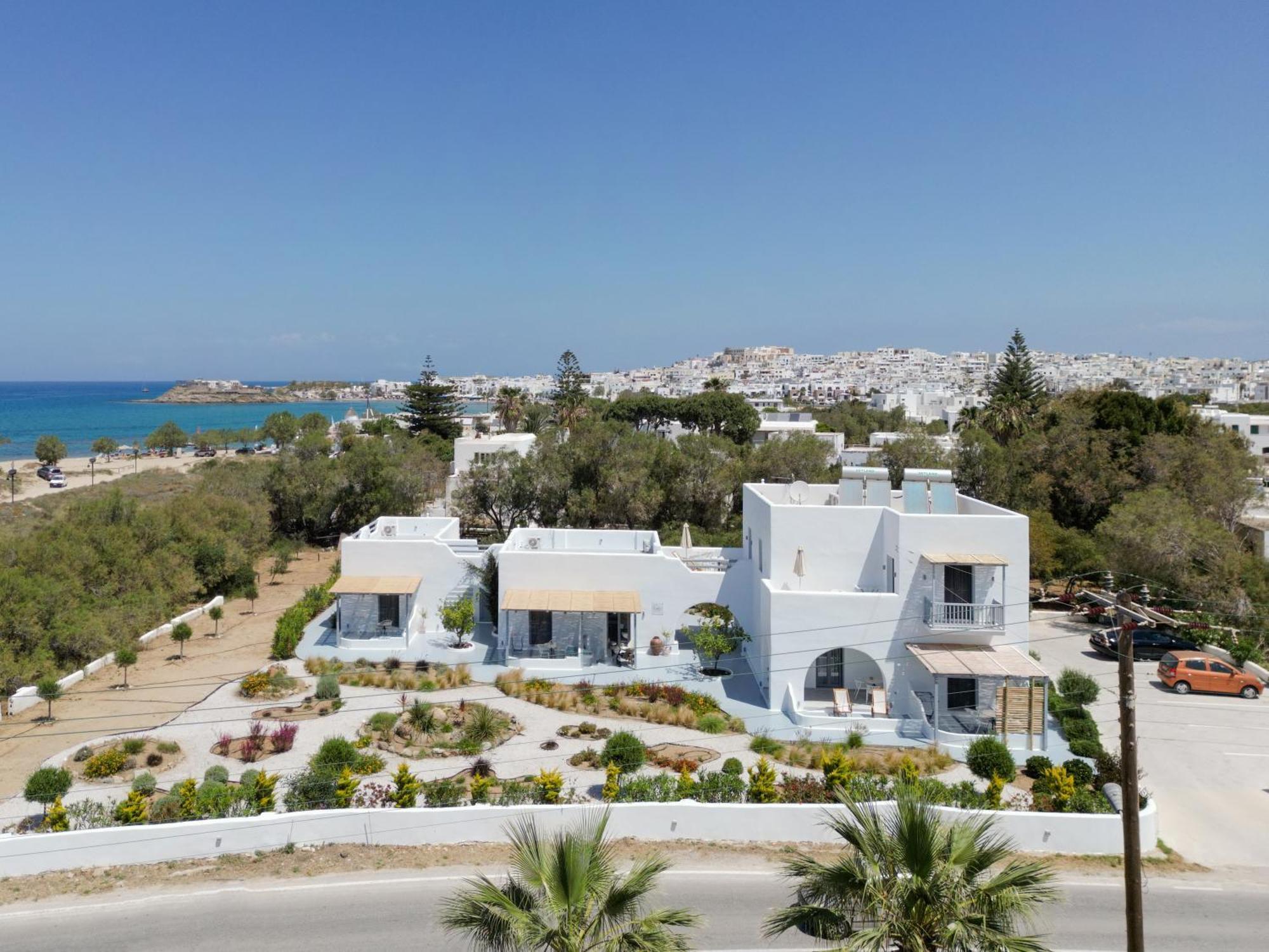 Crystal Mare Suites Naxos City ภายนอก รูปภาพ