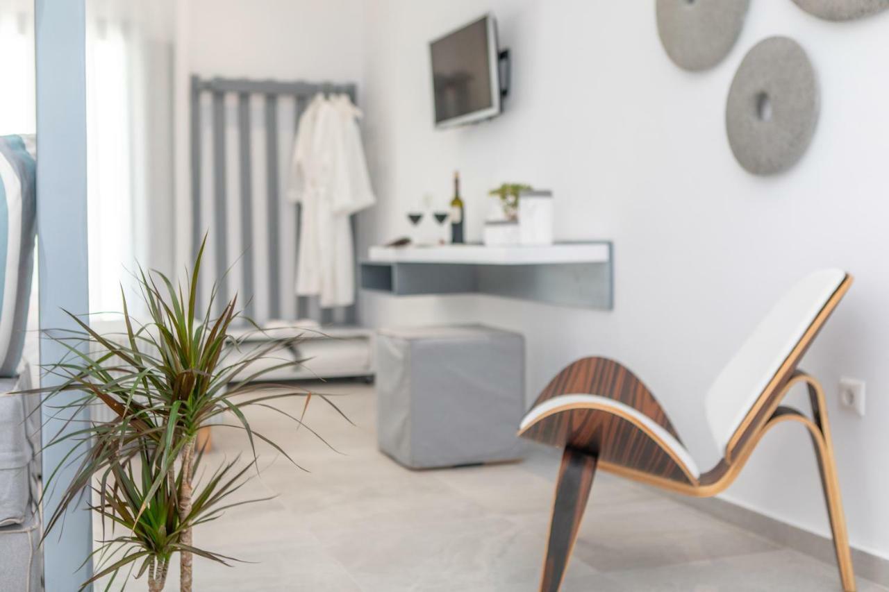 Crystal Mare Suites Naxos City ภายนอก รูปภาพ