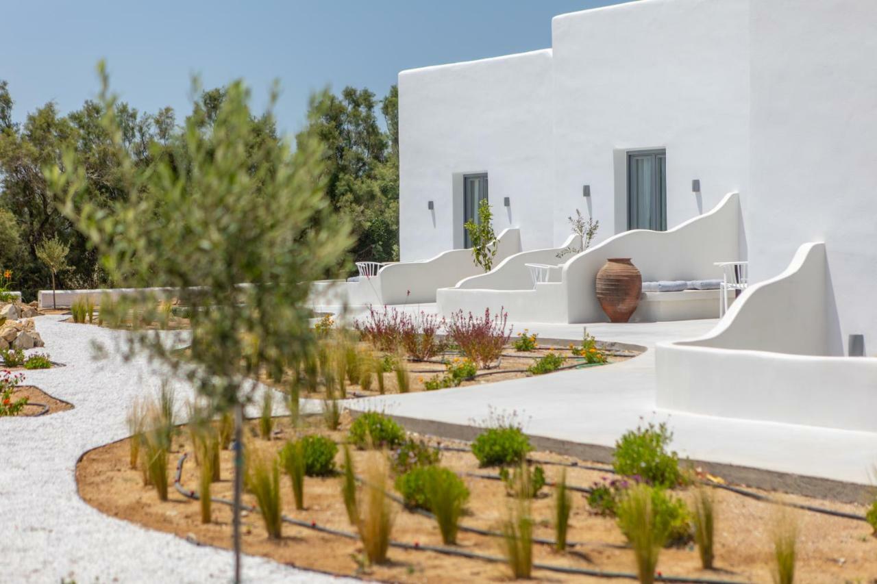 Crystal Mare Suites Naxos City ภายนอก รูปภาพ